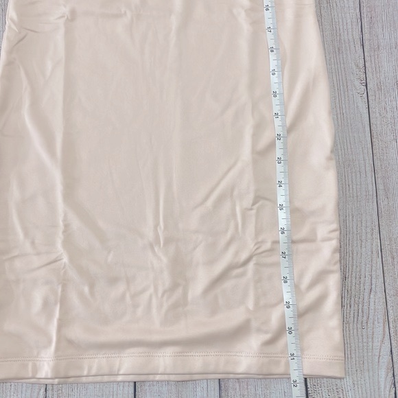 🌸 Clearance! 🌸 Forever 21 Blush Body-con Mini Dress Size M - Picture 8 of 10